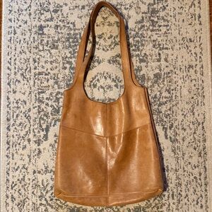 Leather tote